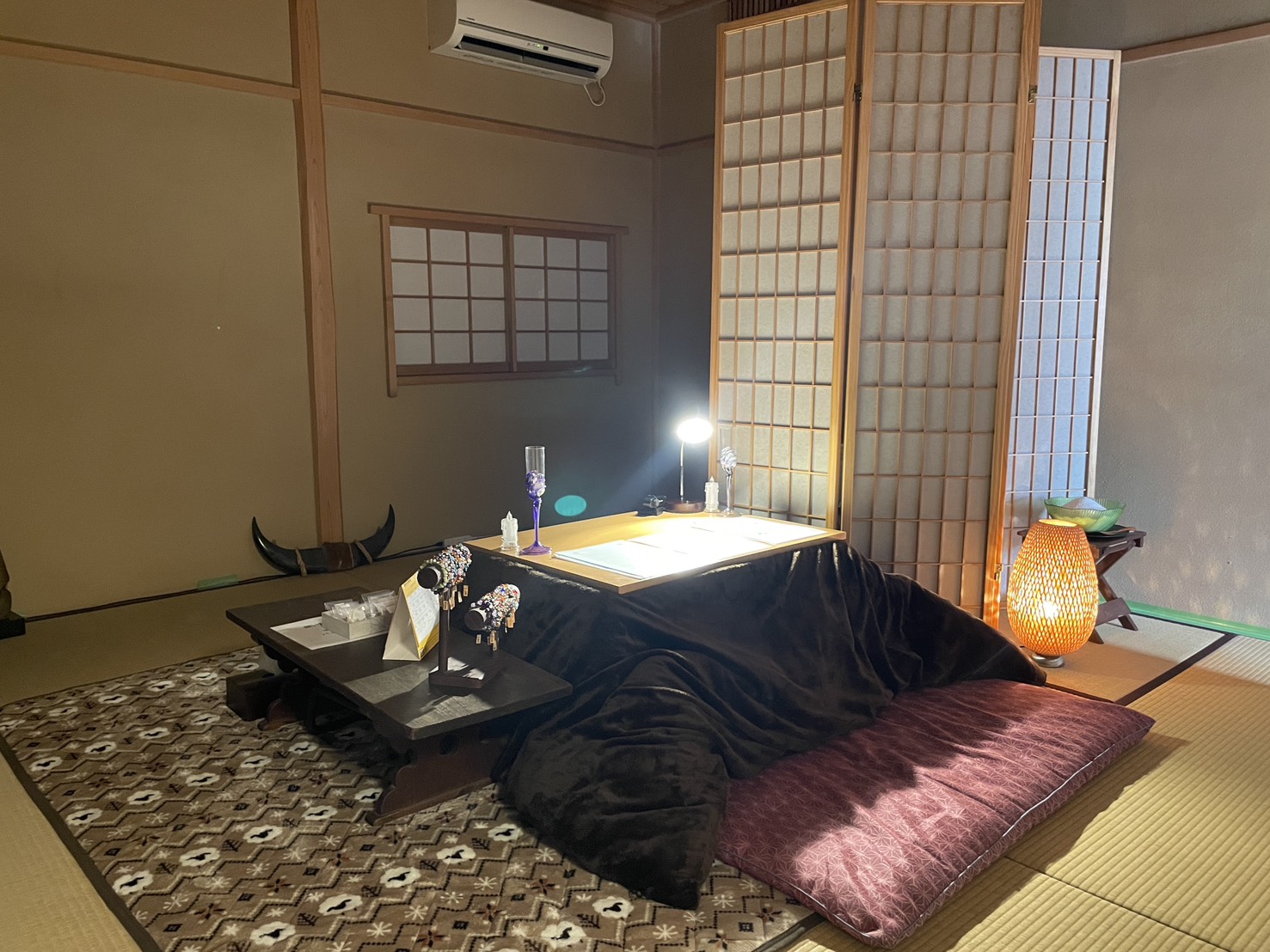 鑑定の間 全景